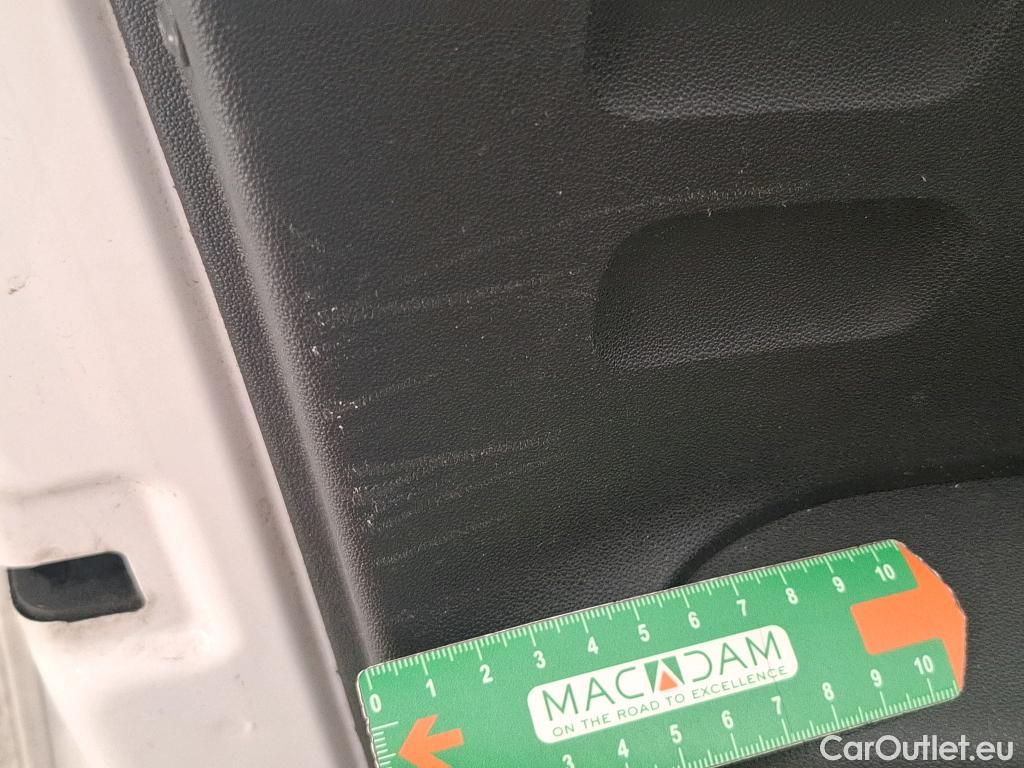  Citroen  C3 CITROEN  Société / 2020 / 5P / Berline BlueHDi 100 S&S BVM6 Feel Nav #32