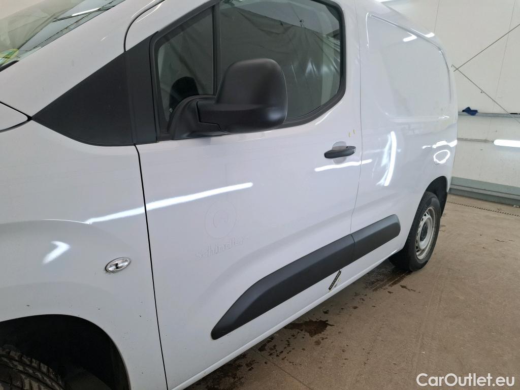  Citroen  Berlingo CITROEN  Van / 2018 / 4P / Fourgonnette Taille M 650kg PureTech 110 S&S BVM #26