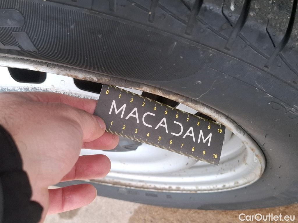  Citroen  Berlingo CITROEN  Van / 2018 / 4P / Fourgonnette Taille M 650kg PureTech 110 S&S BVM #22