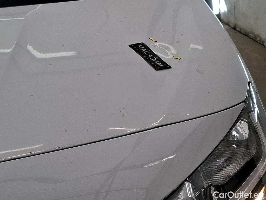  Citroen  Berlingo CITROEN  Van / 2018 / 4P / Fourgonnette Taille M 650kg PureTech 110 S&S BVM #32