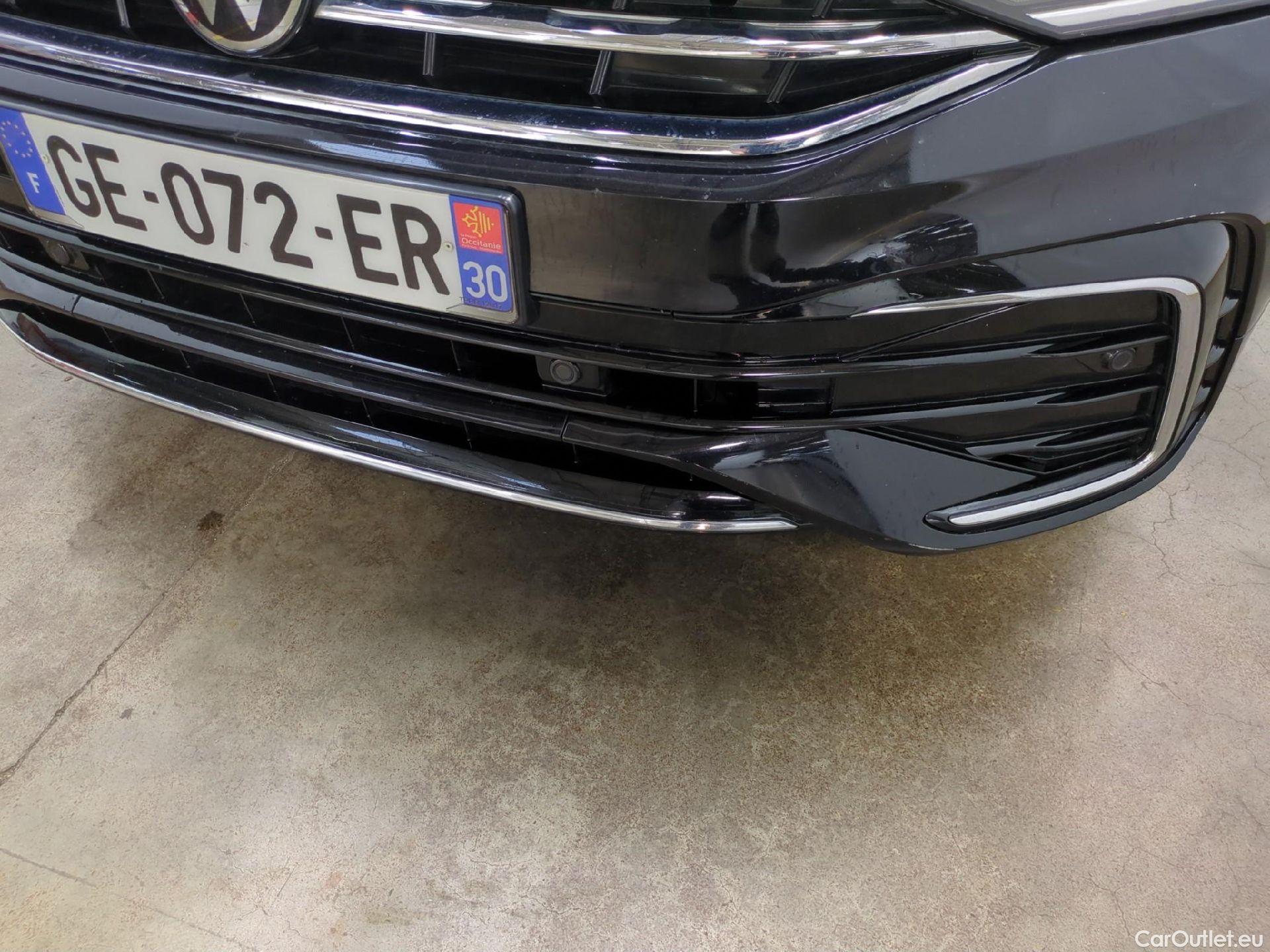  Volkswagen  Tiguan VOLKSWAGEN  / 2020 / 5P / SUV 2.0 TDI 150 DSG7 R-Line #34