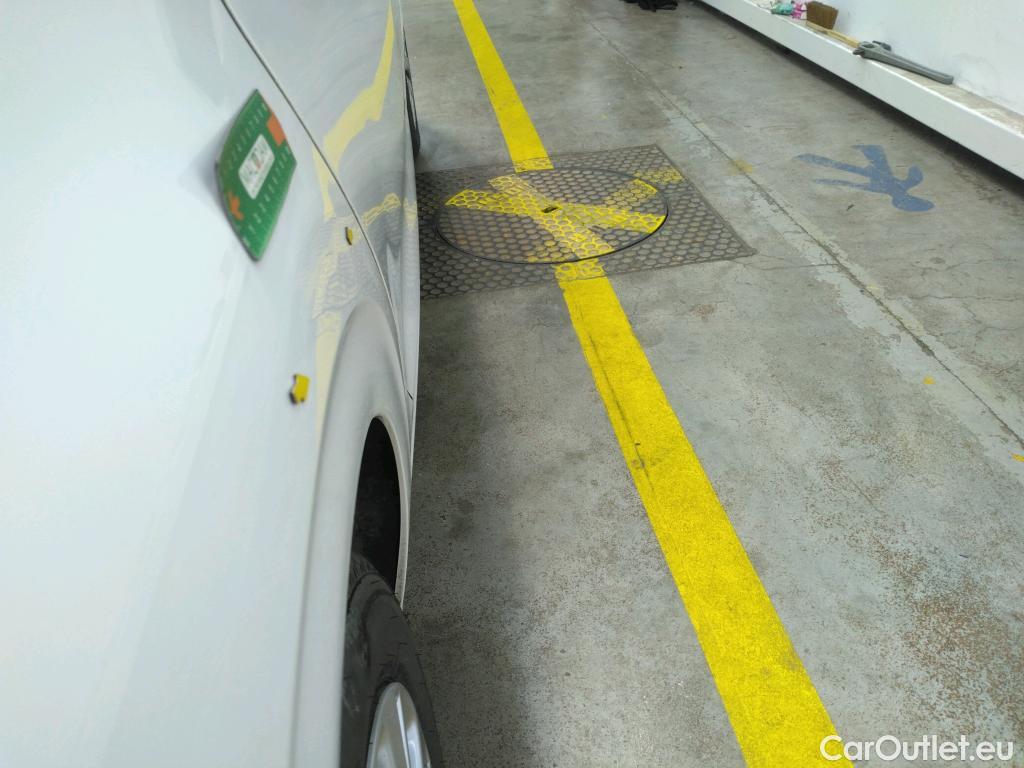  Peugeot  208  Affaire Premium Pack 1.5 HDi 100CV BVM5 E6dT #11