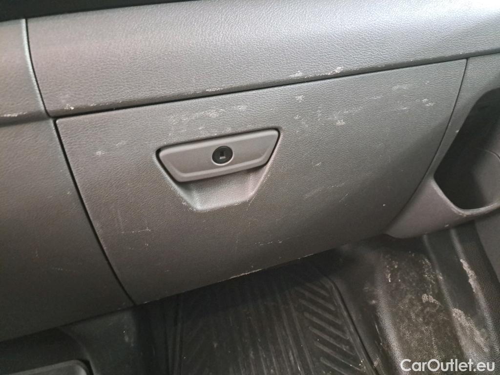  Ford  Transit FORD  Custom / 2018 / 4P / Fourgon tôlé 2.0 ECOBLUE 130 320 L2H1 AUTO TREND BUS #8