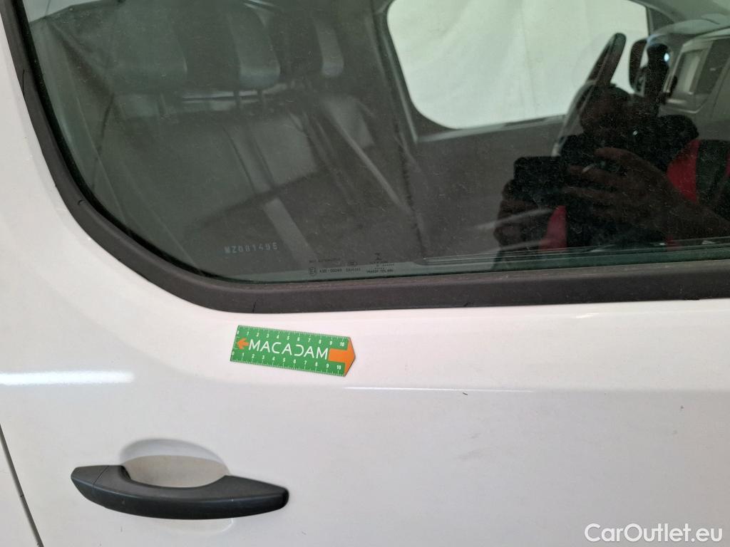  Peugeot  Expert  Fourgon Premium Compact 1.5 HDi 120CV BVM6 E6d #26