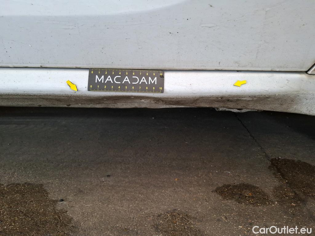  Peugeot  208 PEUGEOT  Affaire VU 5p Berline 1.6 BlueHDi 75 PACK CLIM #9