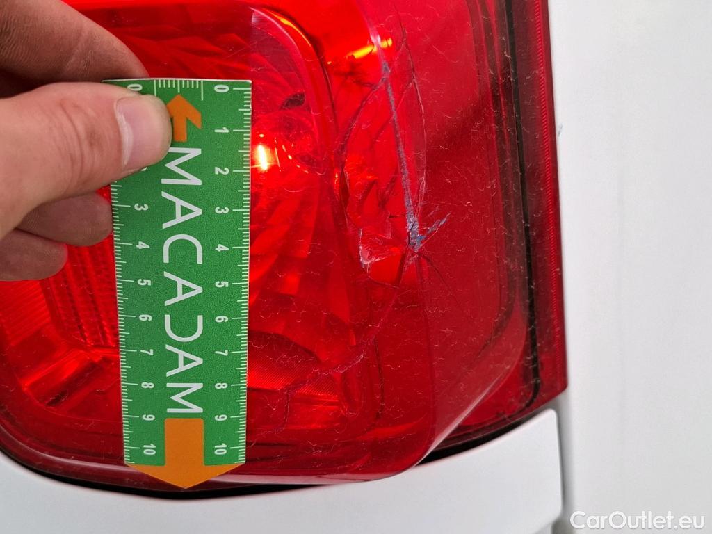  Peugeot  Expert  Fourgon Premium Compact 1.5 HDi 120CV BVM6 E6d #24