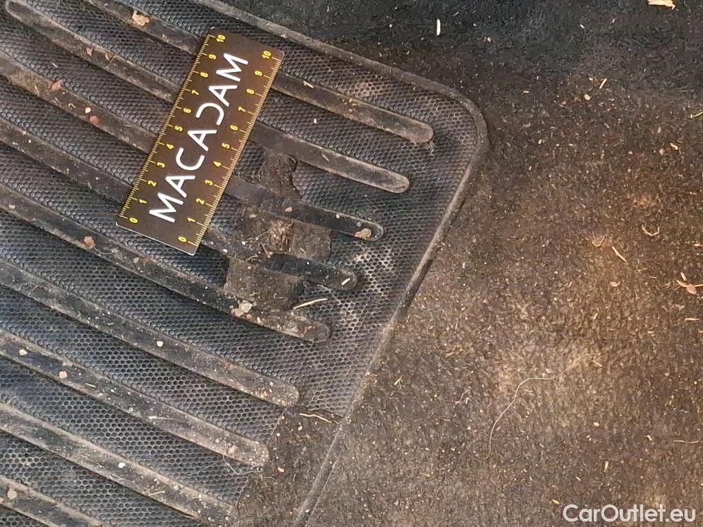  Peugeot  208 PEUGEOT  Affaire VU 5p Berline 1.6 BlueHDi 75 PACK CLIM #23