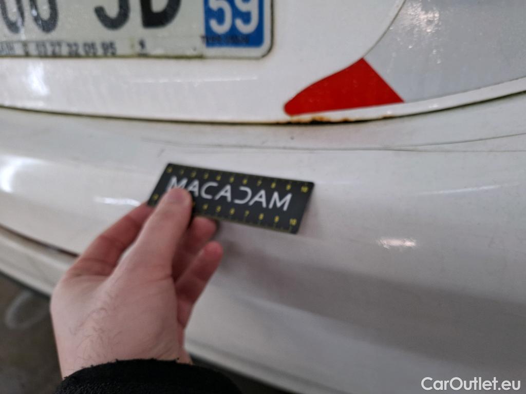  Peugeot  208 PEUGEOT  Affaire VU 5p Berline 1.6 BlueHDi 75 PACK CLIM #3