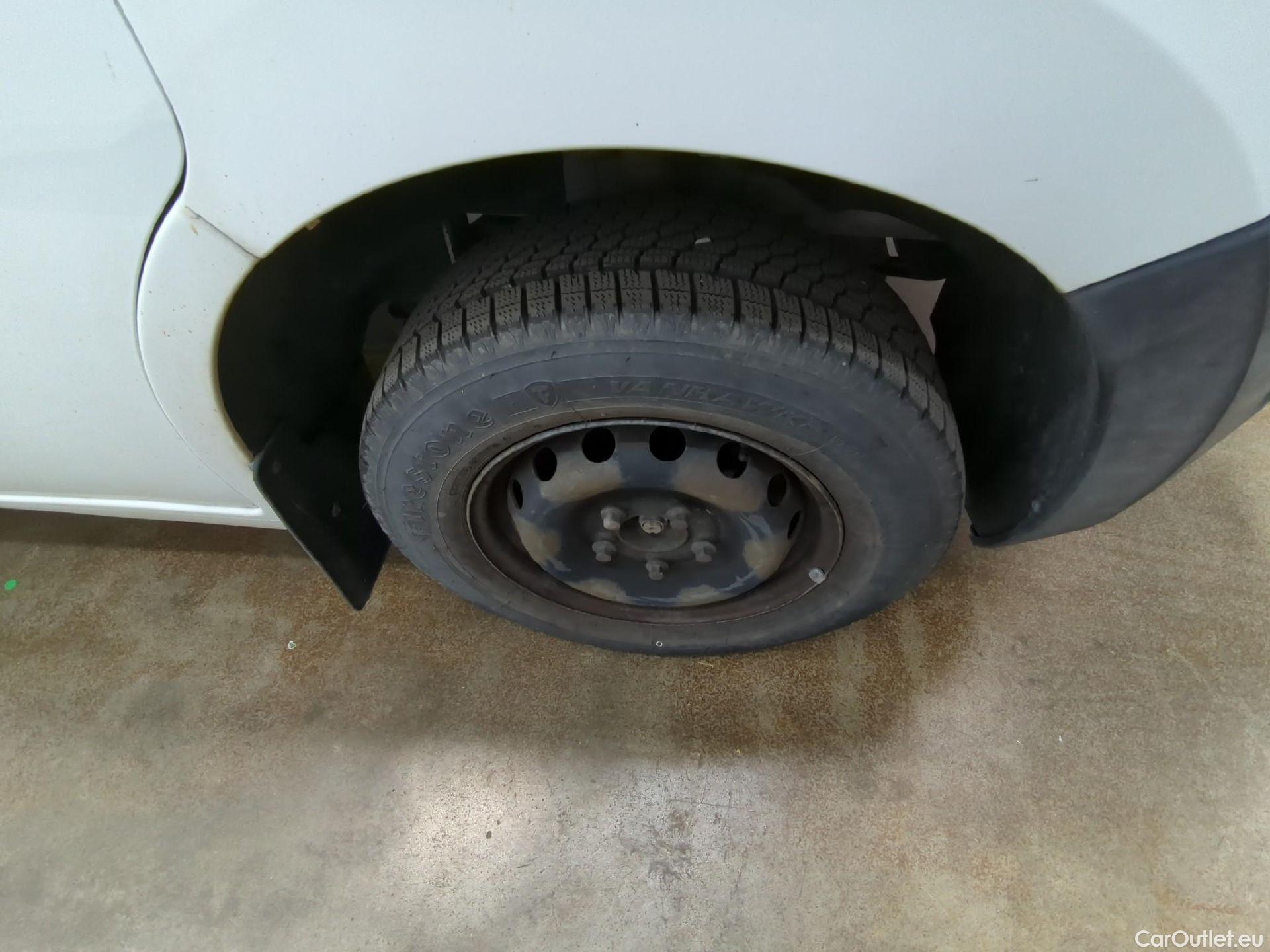  Nissan  NV400 NISSAN  VU 4p Fourgon L1H2 2.3 DCI 125 3300 Acenta #7