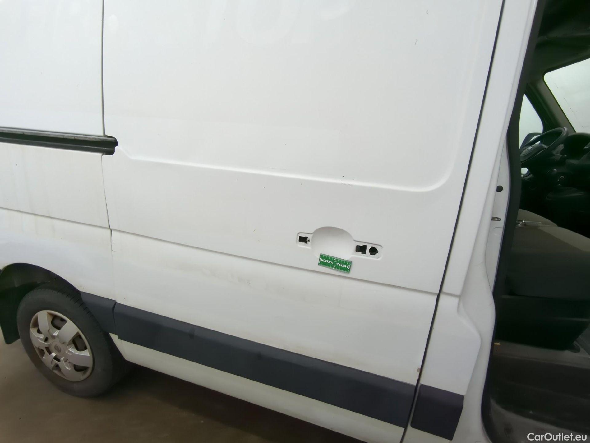  Nissan  NV400 NISSAN  VU 4p Fourgon L1H2 2.3 DCI 125 3300 Acenta #33