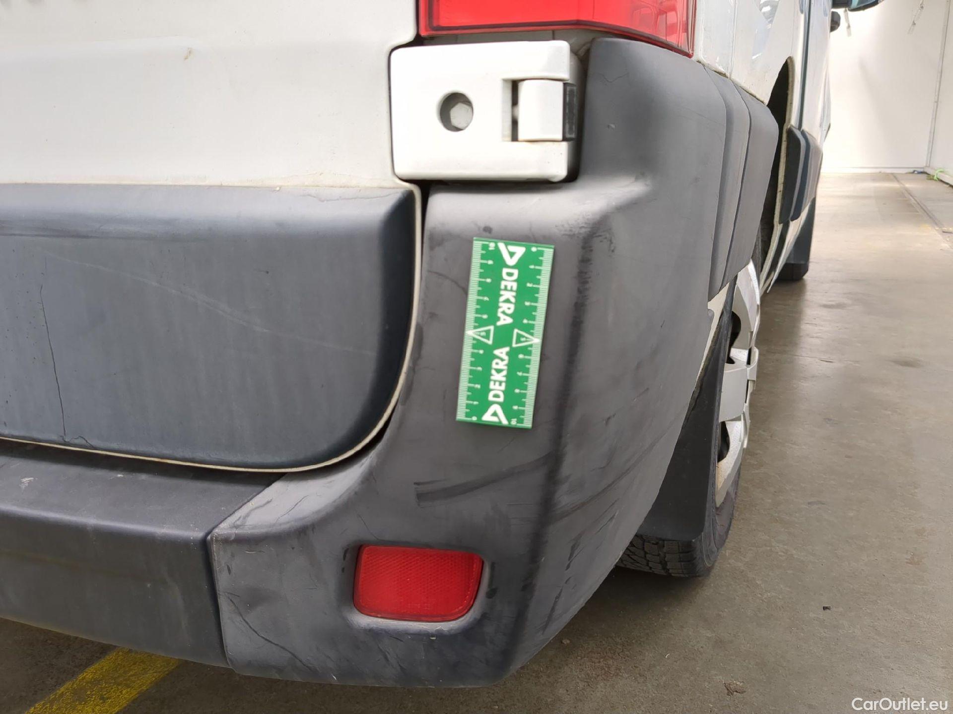  Nissan  NV400 NISSAN  VU 4p Fourgon L1H2 2.3 DCI 125 3300 Acenta #45