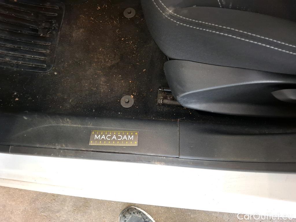  Peugeot  208 PEUGEOT  Affaire VU 5p Berline 1.6 BlueHDi 75 PACK CLIM #20