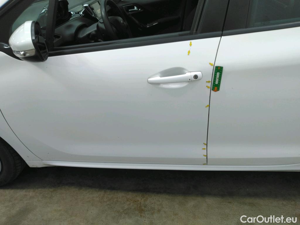  Peugeot  208  Affaire Premium Pack 1.5 HDi 100CV BVM5 E6dT #28