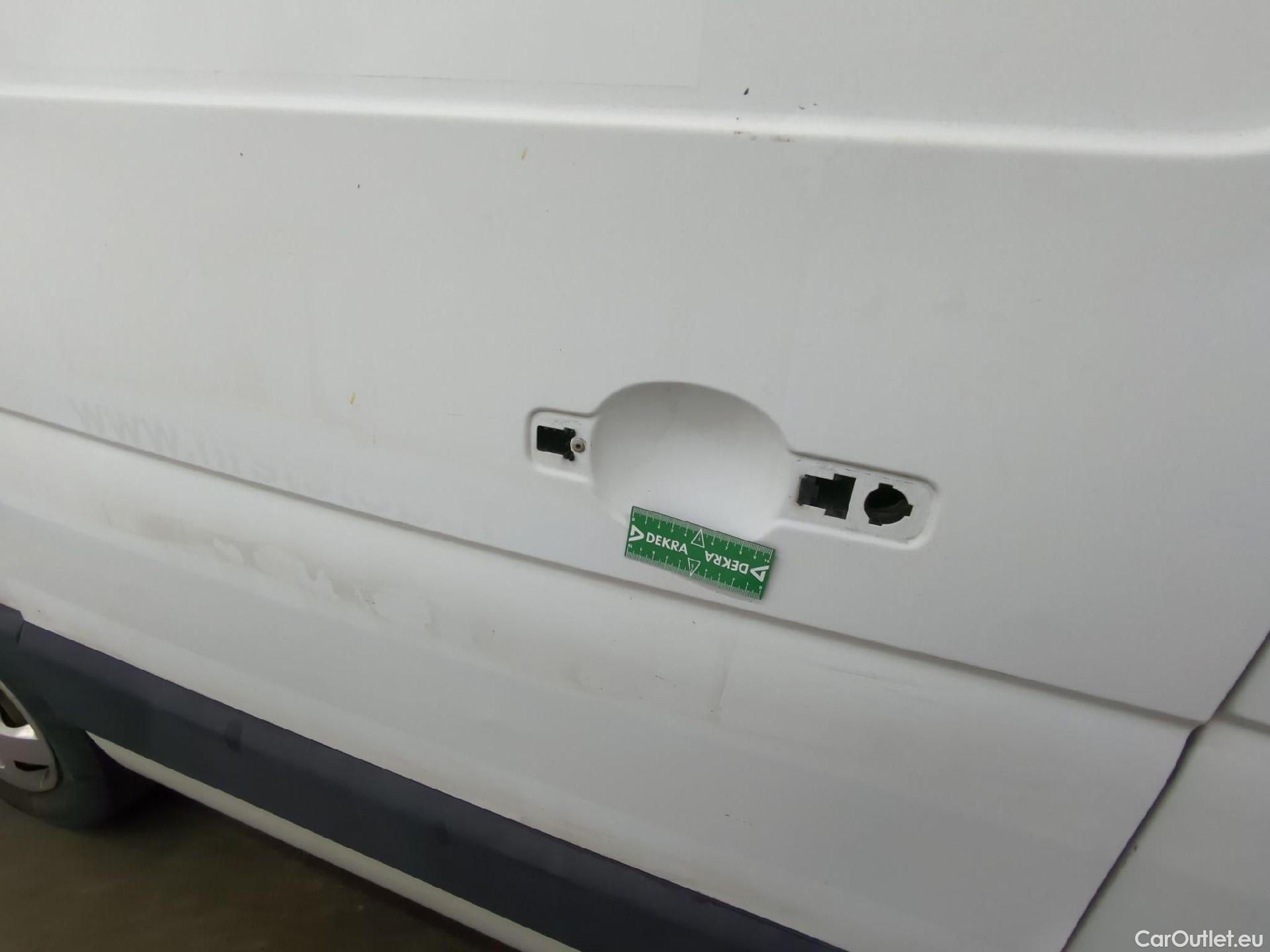  Nissan  NV400 NISSAN  VU 4p Fourgon L1H2 2.3 DCI 125 3300 Acenta #32