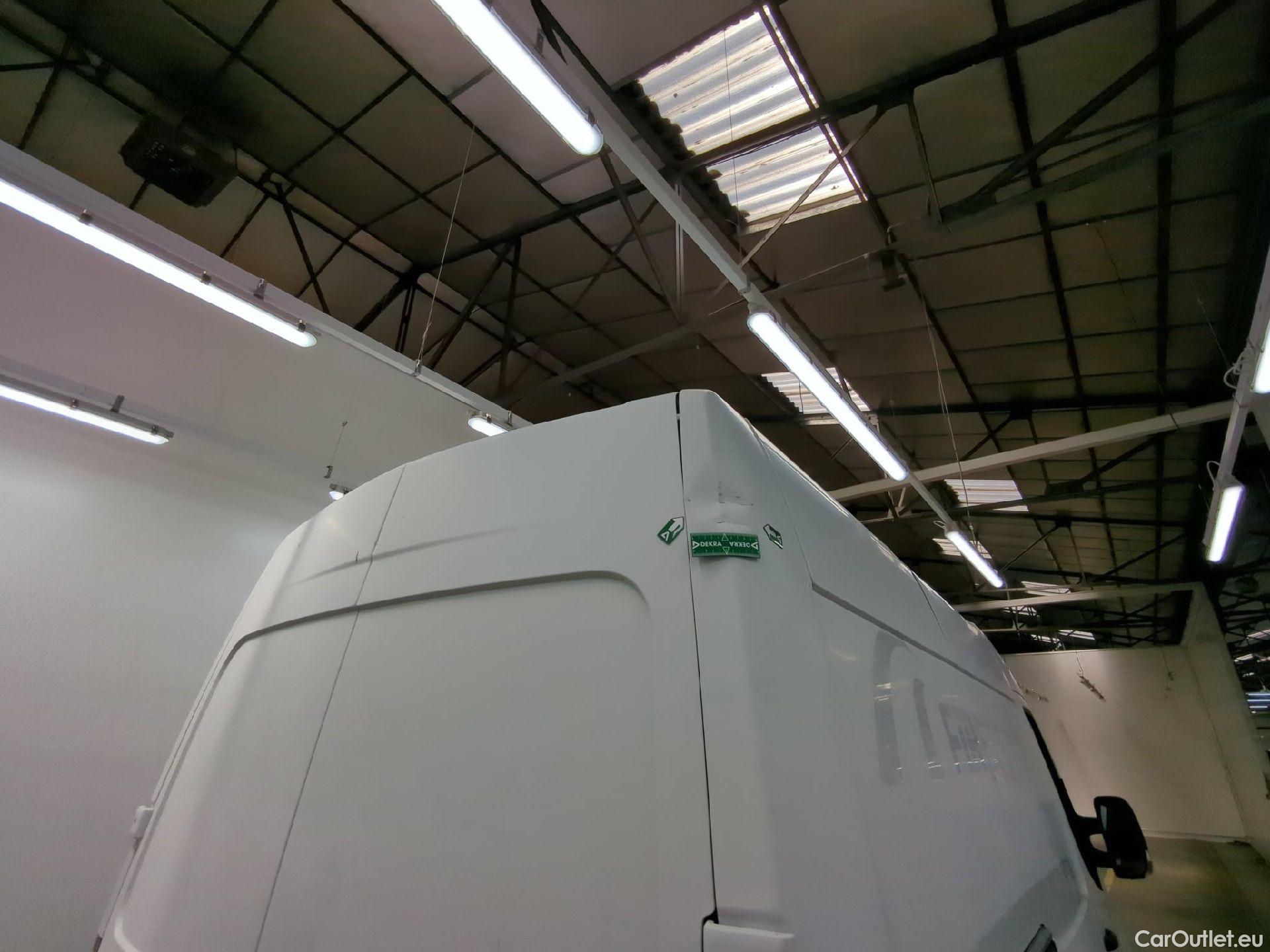  Nissan  NV400 NISSAN  VU 4p Fourgon L1H2 2.3 DCI 125 3300 Acenta #9