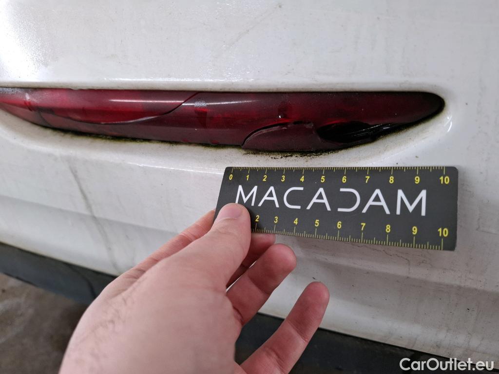  Peugeot  208 PEUGEOT  Affaire VU 5p Berline 1.6 BlueHDi 75 PACK CLIM #25