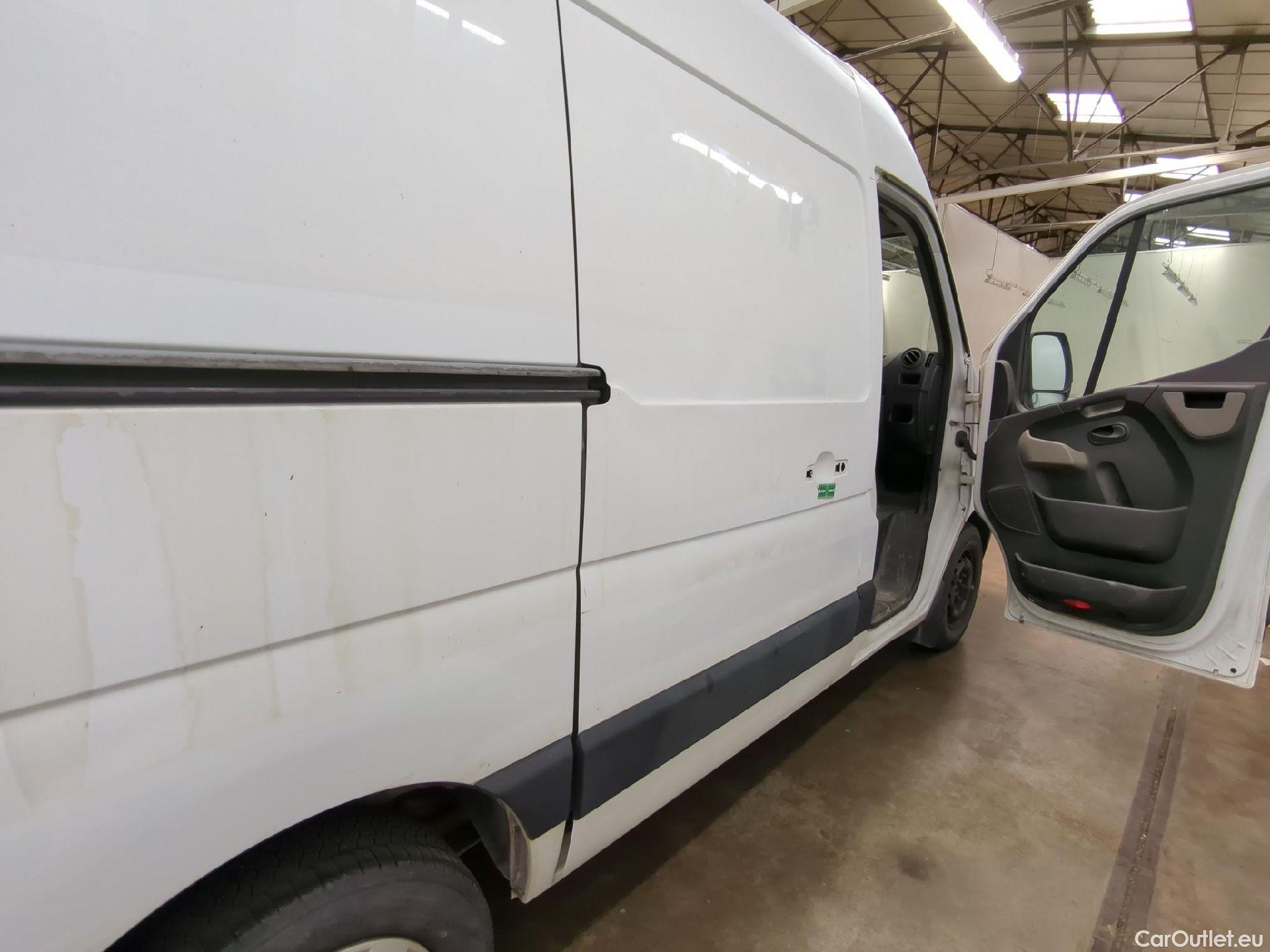  Nissan  NV400 NISSAN  VU 4p Fourgon L1H2 2.3 DCI 125 3300 Acenta #31