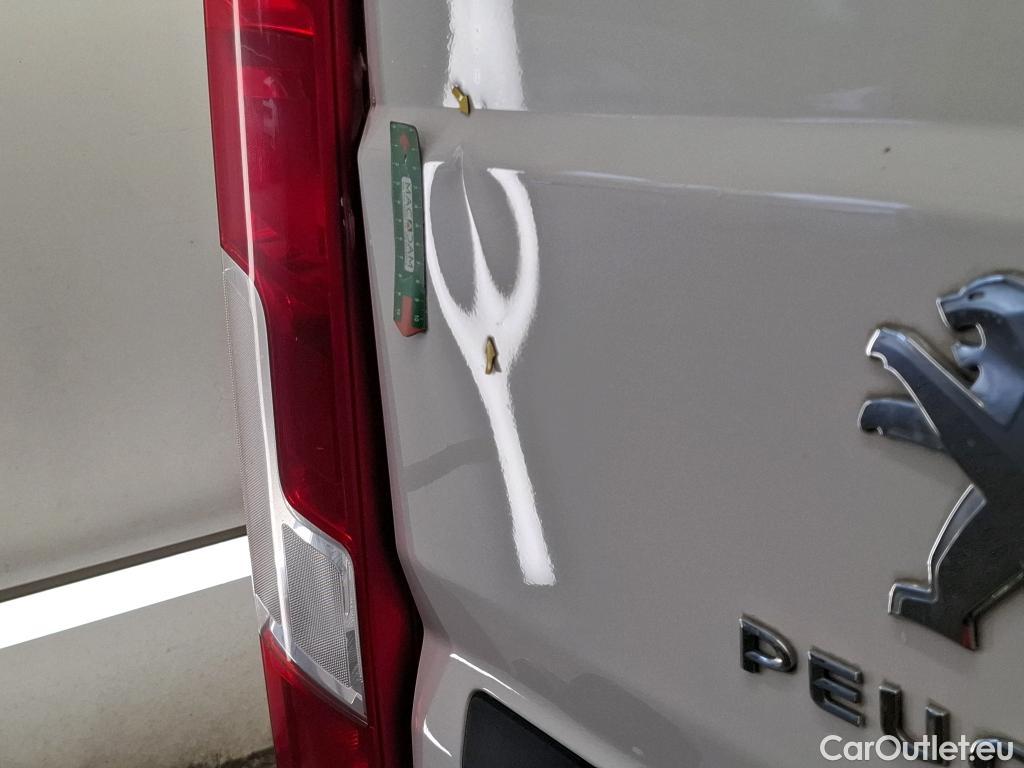  Peugeot  Boxer PEUGEOT  VU 4p Fourgon BLUEHDI 110 PREMIUM PACK 330 L1H1 #17