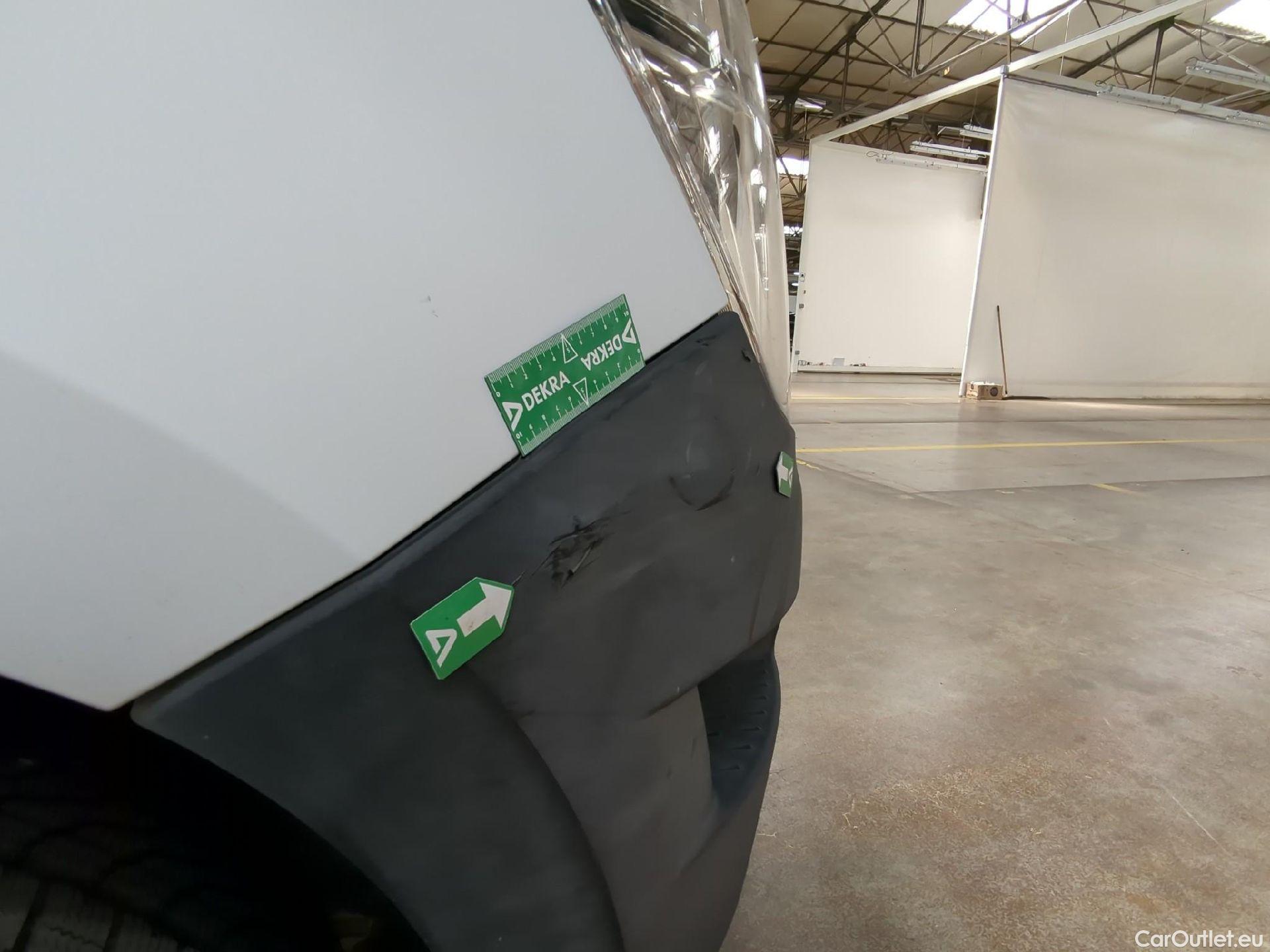  Nissan  NV400 NISSAN  VU 4p Fourgon L1H2 2.3 DCI 125 3300 Acenta #41