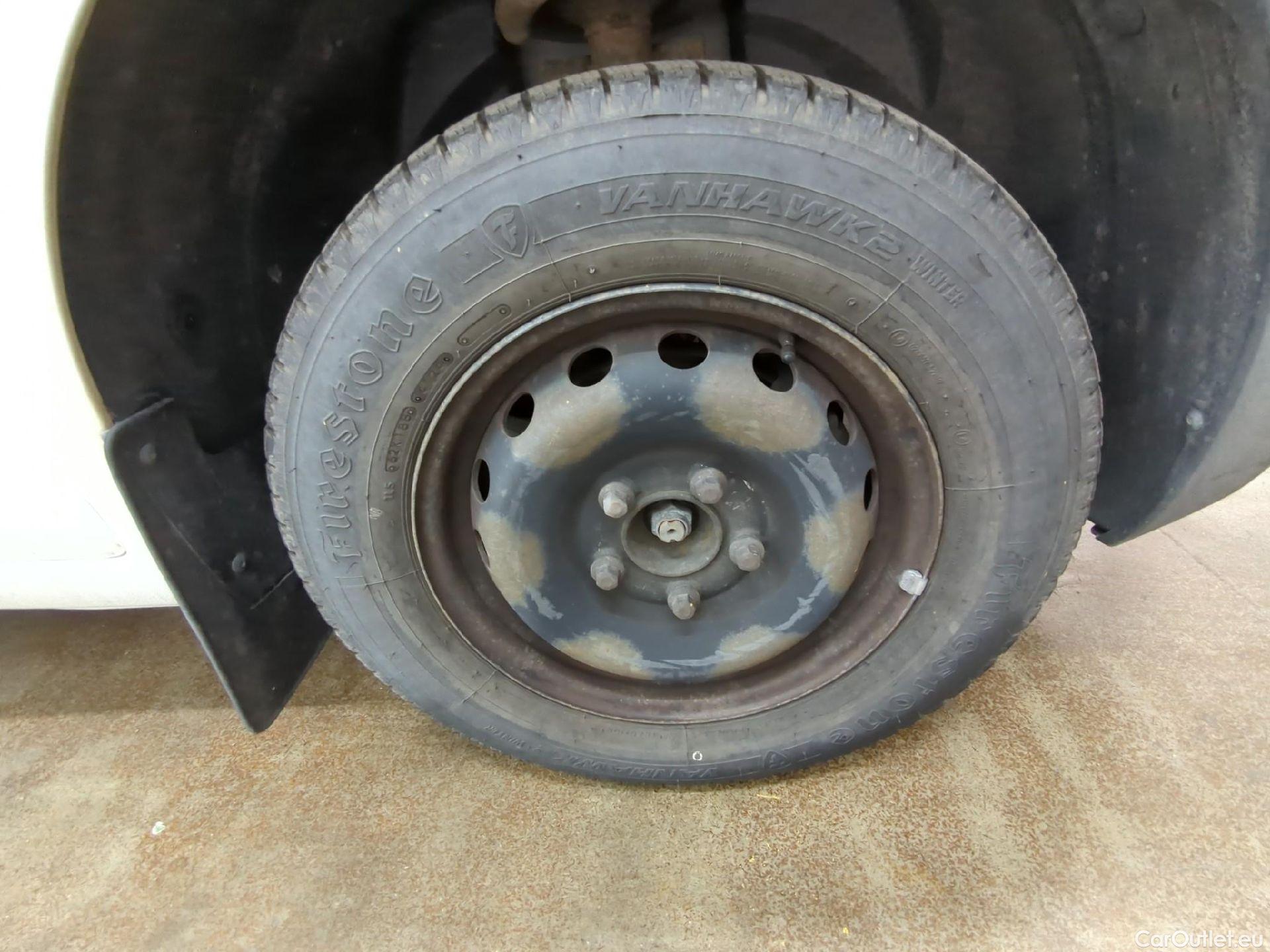  Nissan  NV400 NISSAN  VU 4p Fourgon L1H2 2.3 DCI 125 3300 Acenta #26