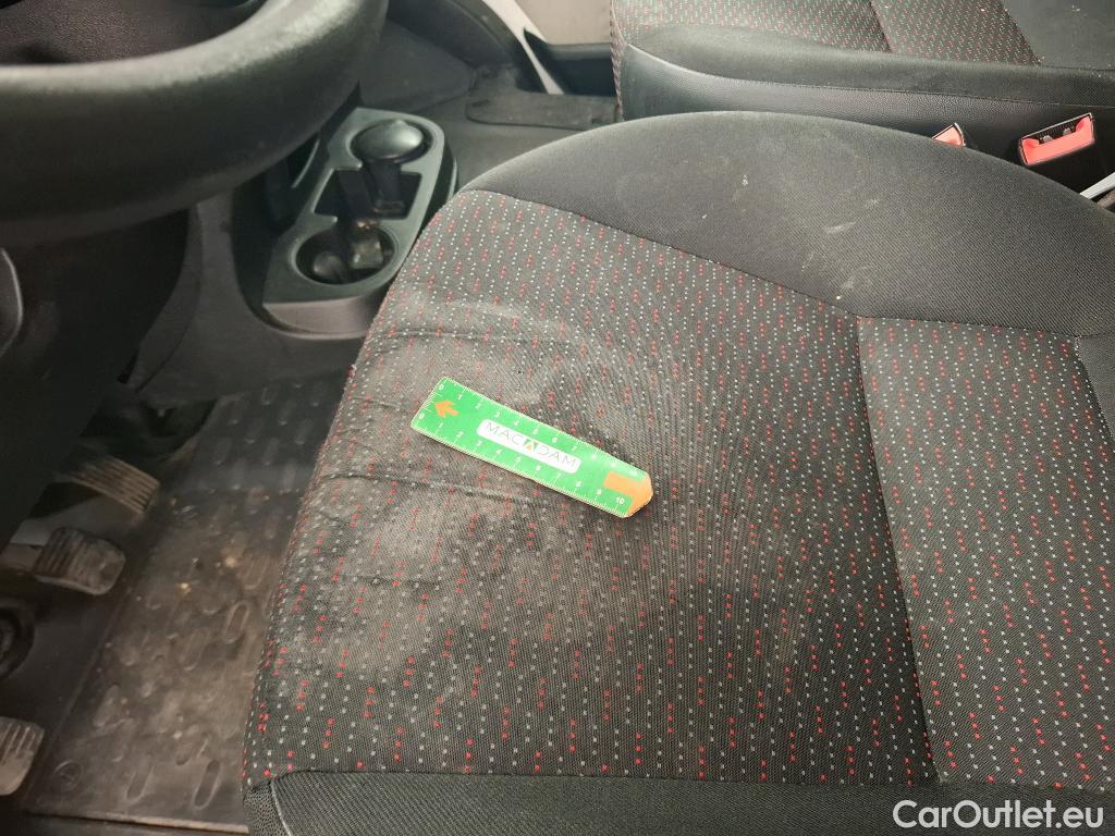  Peugeot  Boxer PEUGEOT  VU 4p Fourgon BLUEHDI 110 PREMIUM PACK 330 L1H1 #40