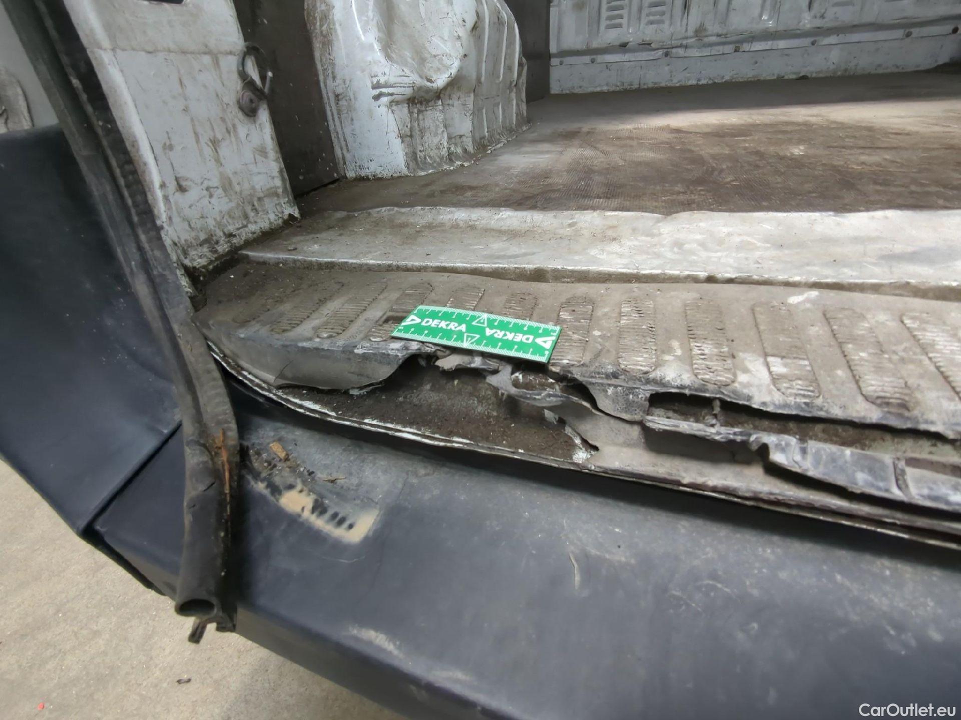  Nissan  NV400 NISSAN  VU 4p Fourgon L1H2 2.3 DCI 125 3300 Acenta #22