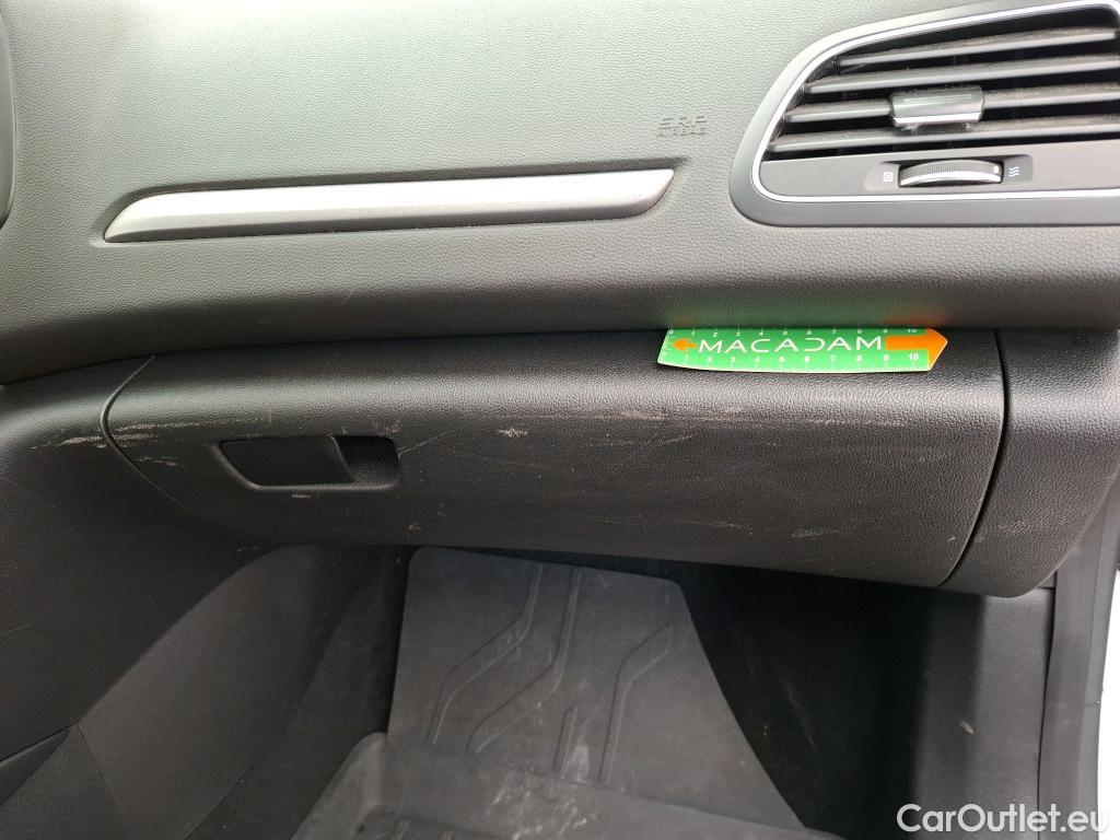  Renault  Megane RENAULT Mégane Société / 2020 / 5P / Berline Air Nav réversible Blue dCi 115 - 21N #7