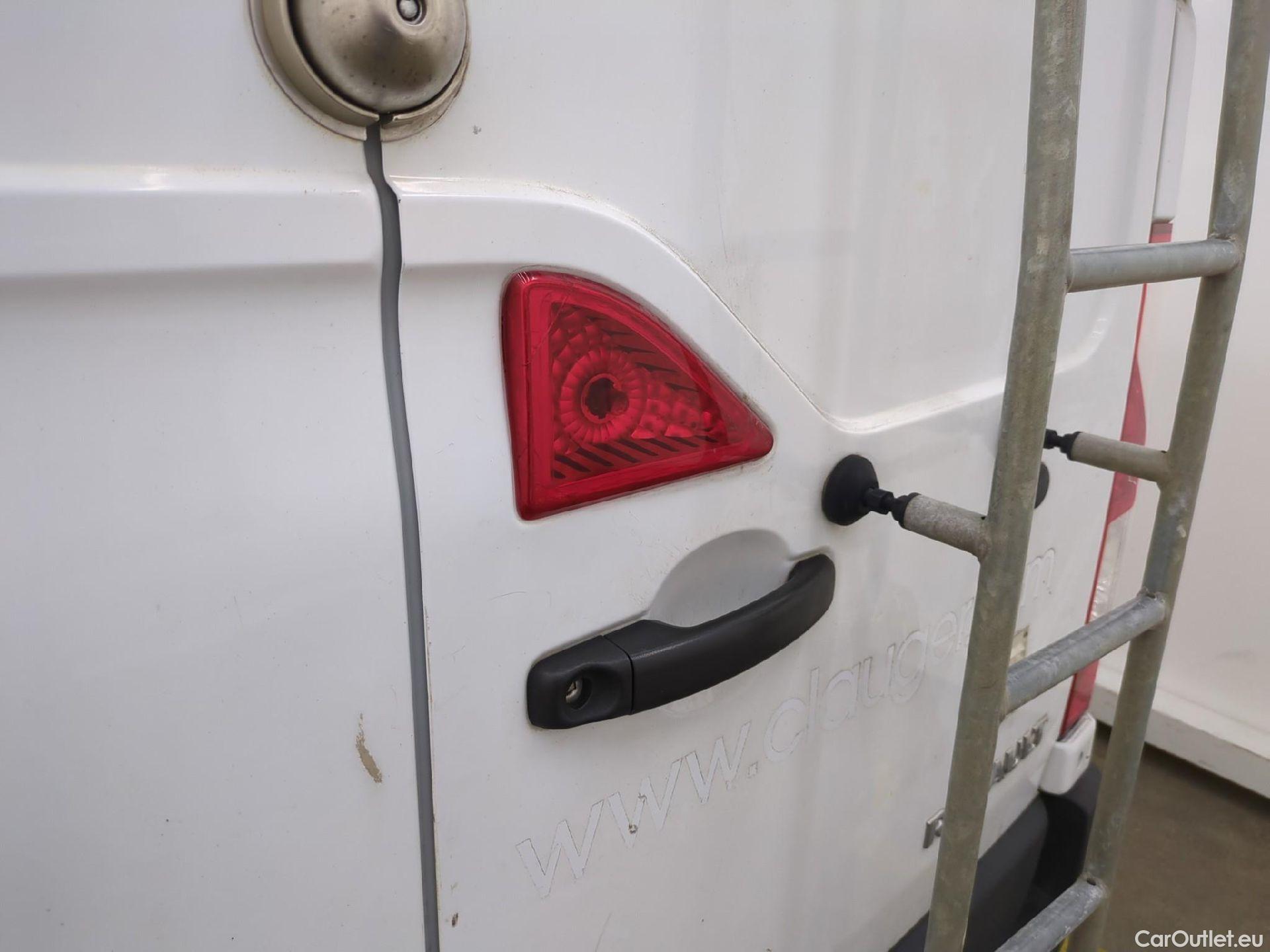  Renault  Master RENAULT  / 2019 / 4P / Fourgon tôlé FG Tr GCF F3500 L2H2 Energy dCi 150 #52