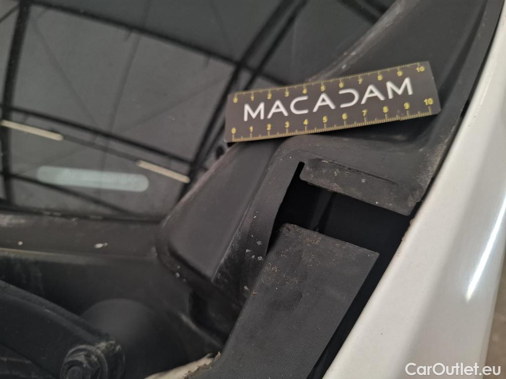  Renault  Master  Fourgon L2H2 3 5 Grand Confort dCi 135CV BVM6 E6dT #106