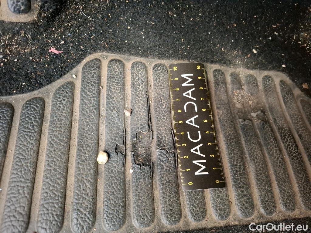  Renault  Clio  IV Air MediaNav 1.5 dCi 75CV BVM5 E6 #17