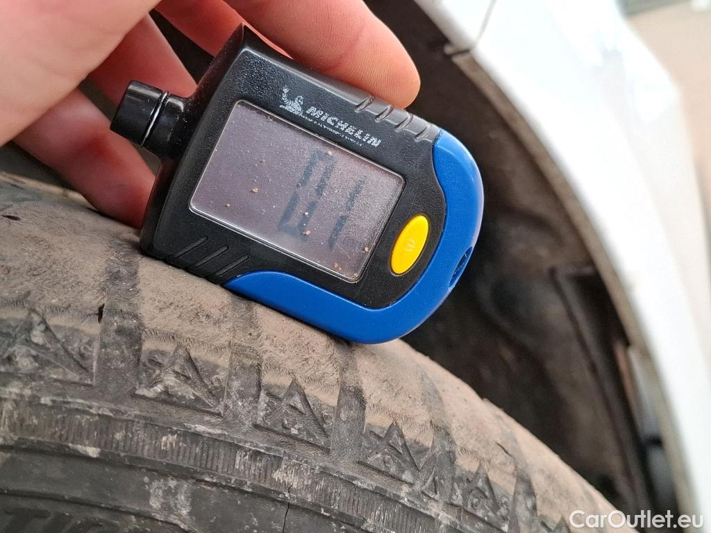  Renault  Megane RENAULT Mégane Société / 2020 / 5P / Berline Air Nav réversible Blue dCi 115 - 21N #6