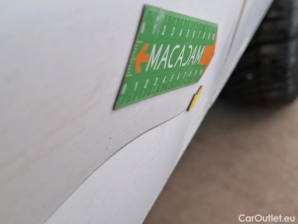  Renault  Master  Fourgon L2H2 3 5 Grand Confort dCi 135CV BVM6 E6dT #4