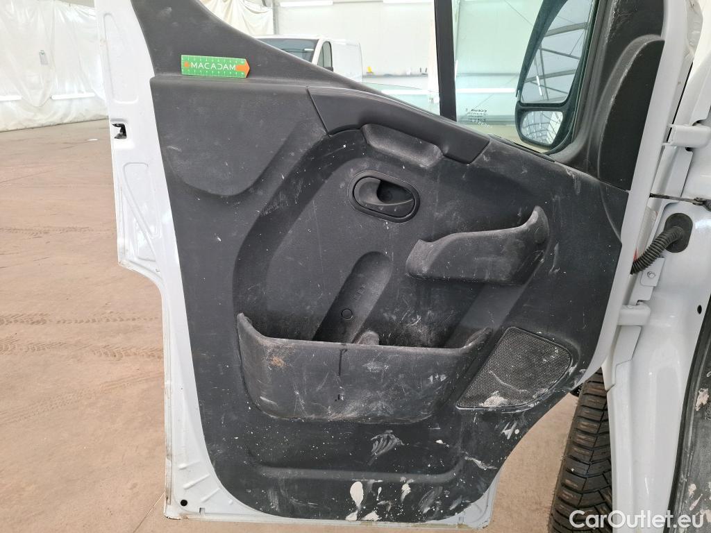  Renault  Master  Fourgon L2H2 3 5 Grand Confort dCi 135CV BVM6 E6dT #13