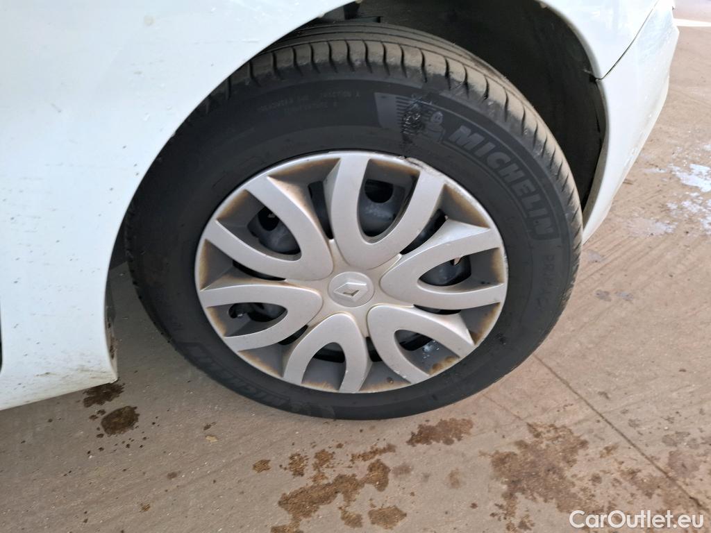  Renault  Clio  IV Air MediaNav 1.5 dCi 75CV BVM5 E6 #25