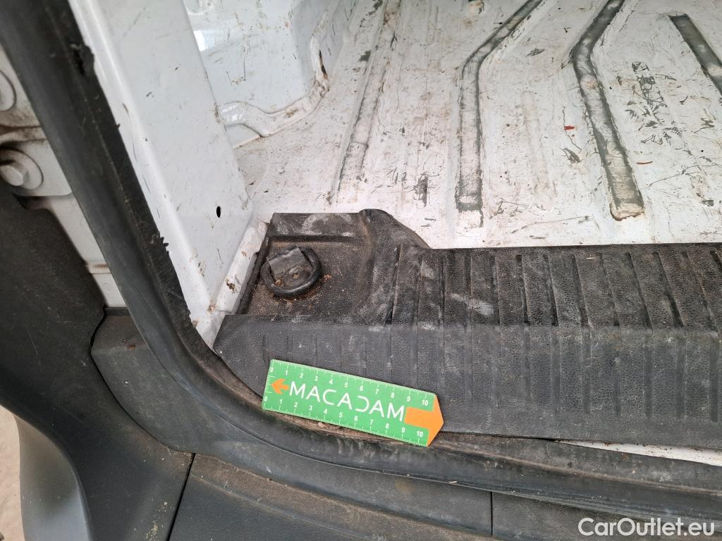  Renault  Kangoo RENAULT  / 2021 / 4P / Fourgonnette EXTRA - BLUE DCI 95 #29