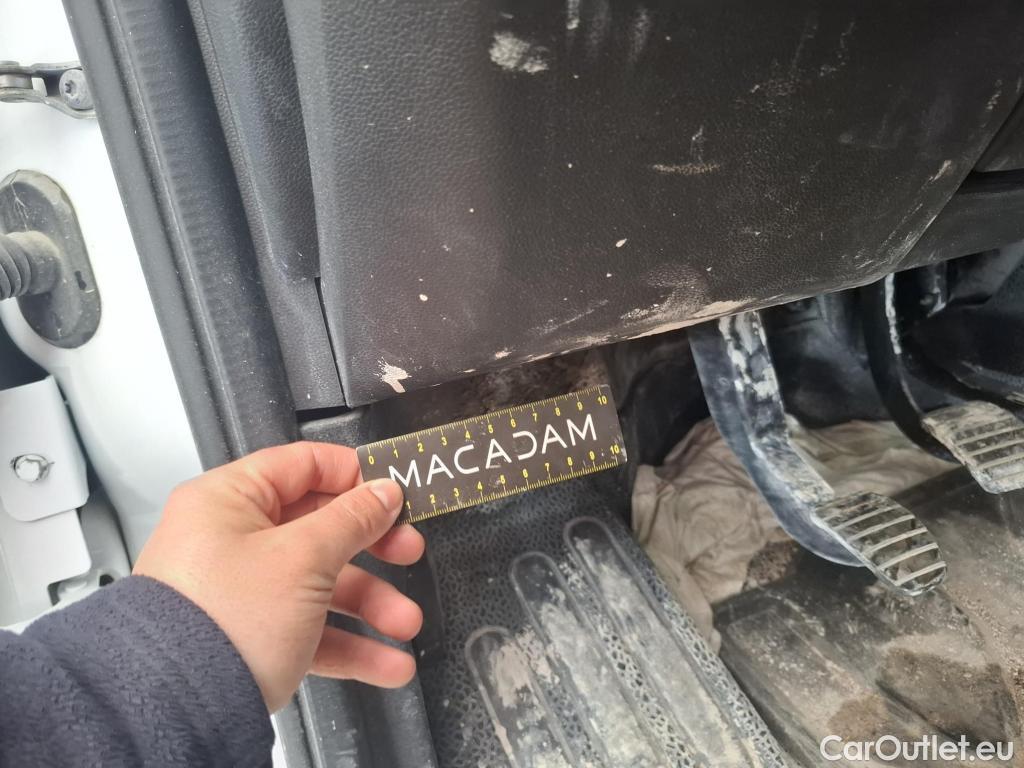  Renault  Master  Fourgon L2H2 3 5 Grand Confort dCi 135CV BVM6 E6dT #103