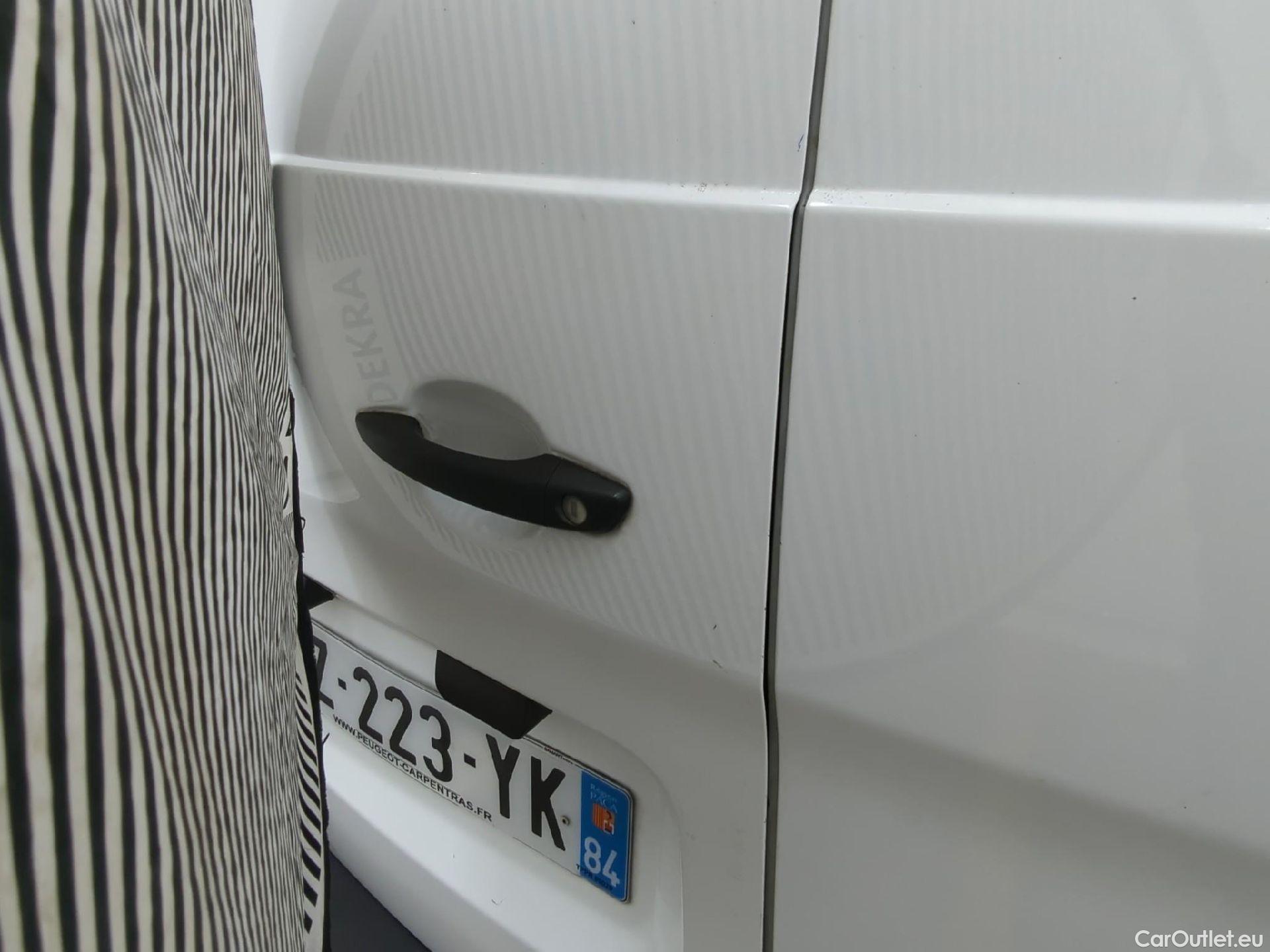  Peugeot  Expert  Fourgon Premium Pack Standard 1.6 HDi 95CV BVM5 E6 #17