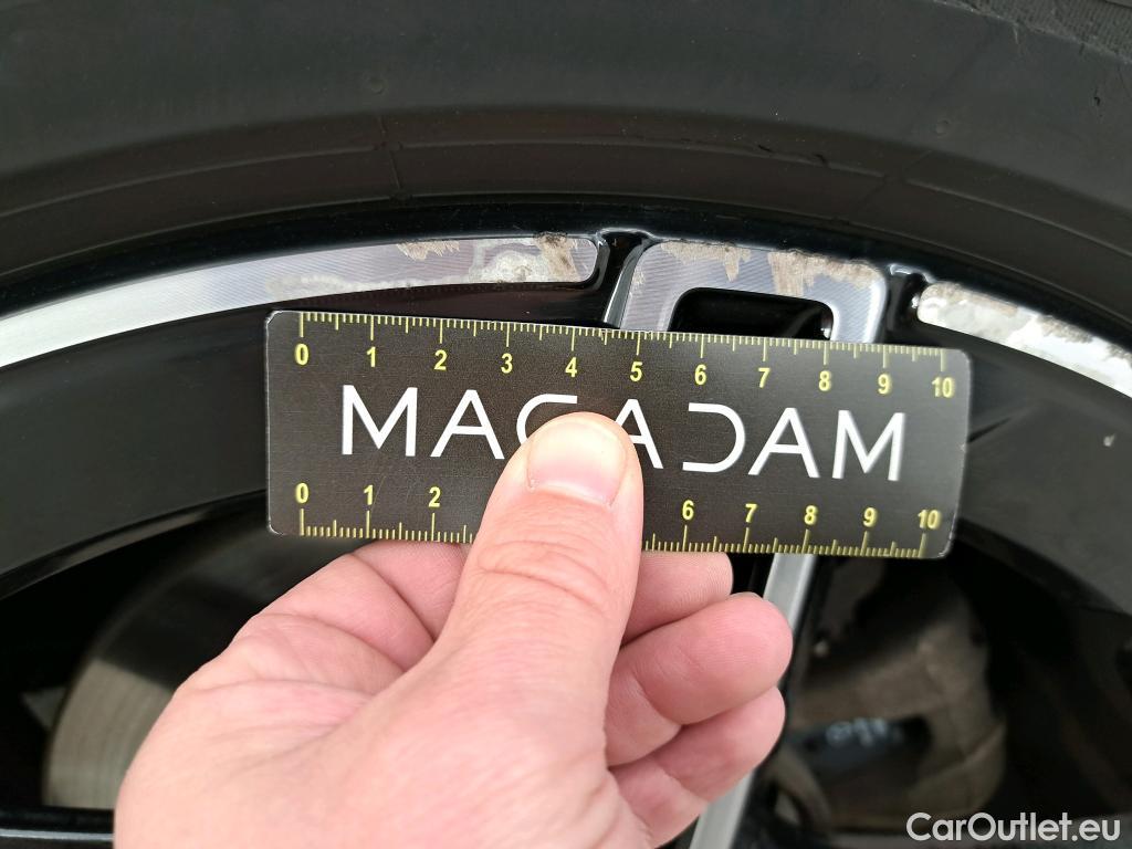  Mercedes  GLB MERCEDES-BENZ  / 2019 / 5P / SUV  200 d AMG Line #36