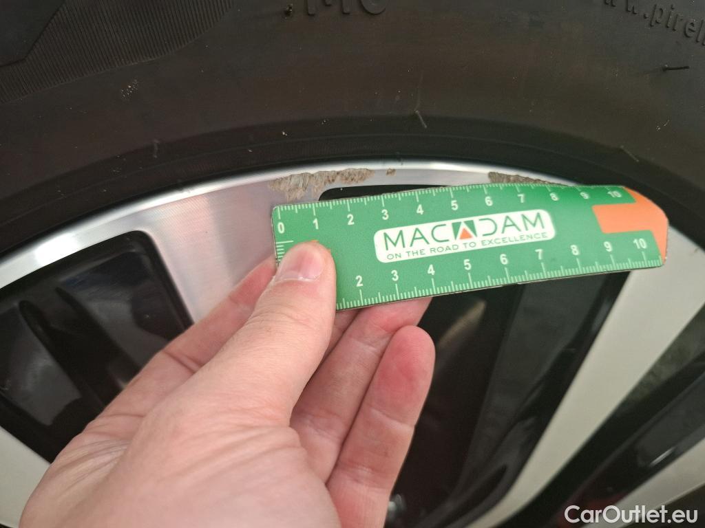  Mercedes  A-Klasse MERCEDES-BENZ Classe A Compact / 2018 / 5P / Berline A 250 e Business Line 8G-DCT #16