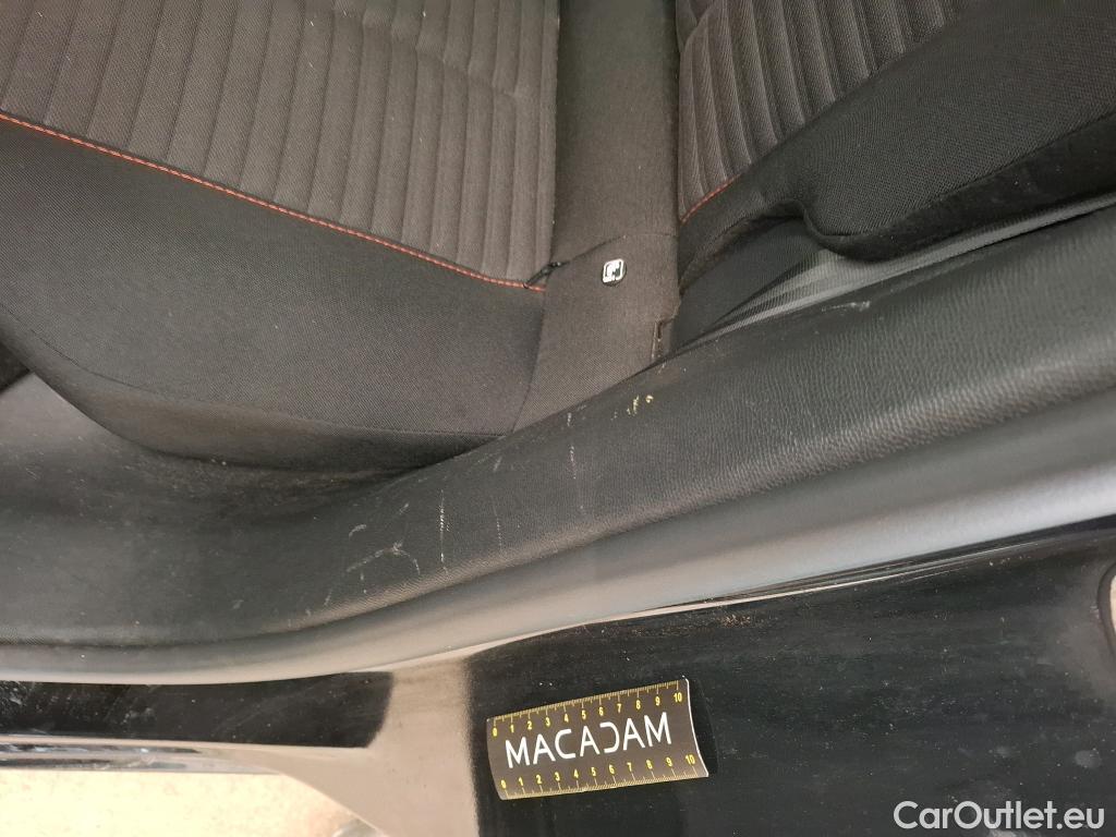  Peugeot  2008  Active Pack 1.5 HDi 110CV BVM6 E6d #9