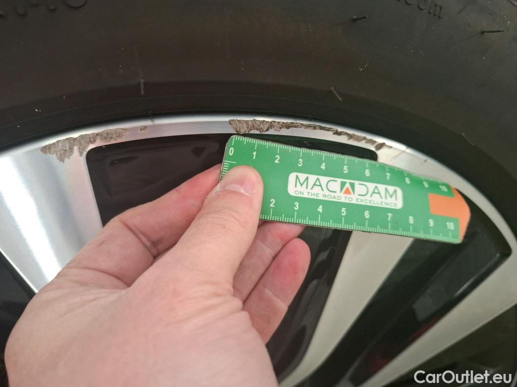  Mercedes  A-Klasse MERCEDES-BENZ Classe A Compact / 2018 / 5P / Berline A 250 e Business Line 8G-DCT #15