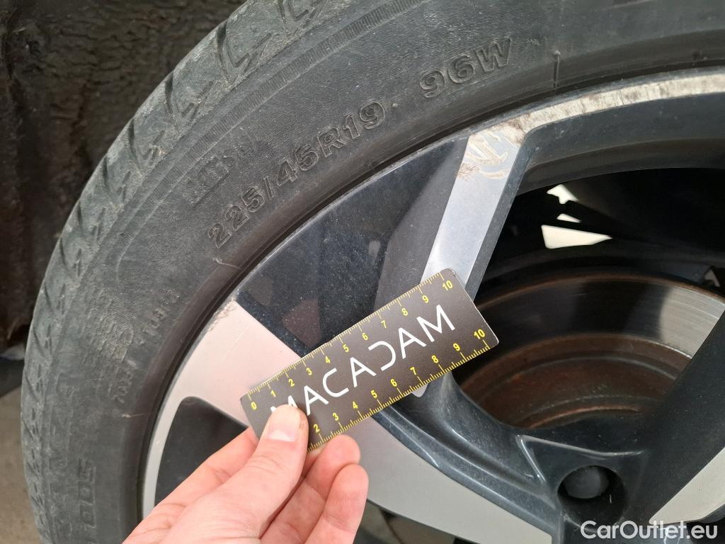  Nissan  Qashqai NISSAN  5p Crossover 1.6 DCI 130 N-Connecta #50