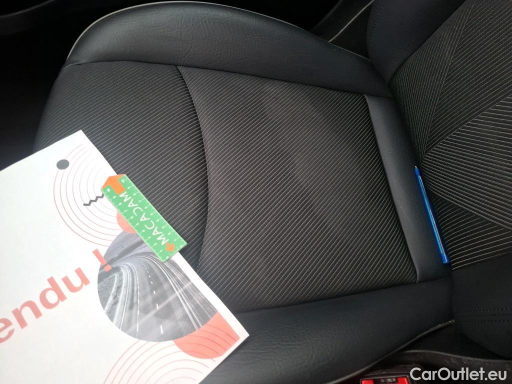  Fiat  500 FIAT X / 2018 / 5P / SUV 1.3 FFly T T4 150ch DCT Cross #33