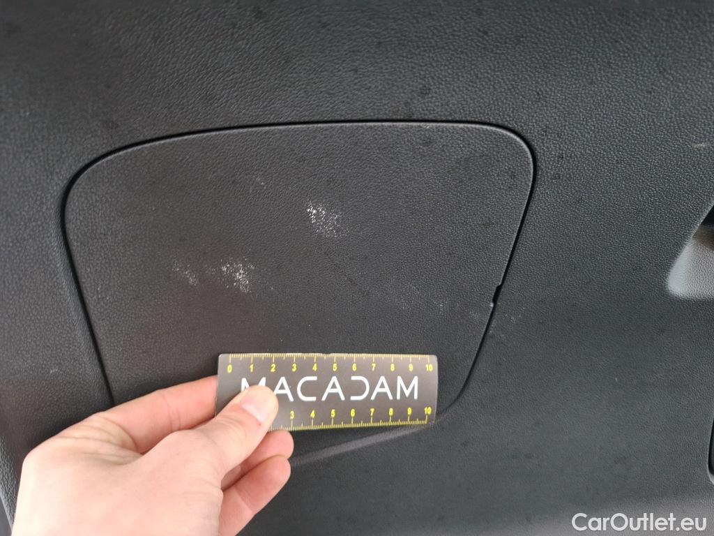  Opel   Grandland X Grandland X Elegance Business 1.5 130CV BVA8 E6d #10