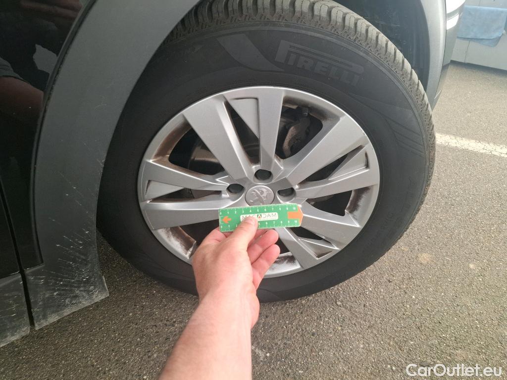  Peugeot  3008  Active Business 1.5 HDi 130CV BVA8 E6d #7