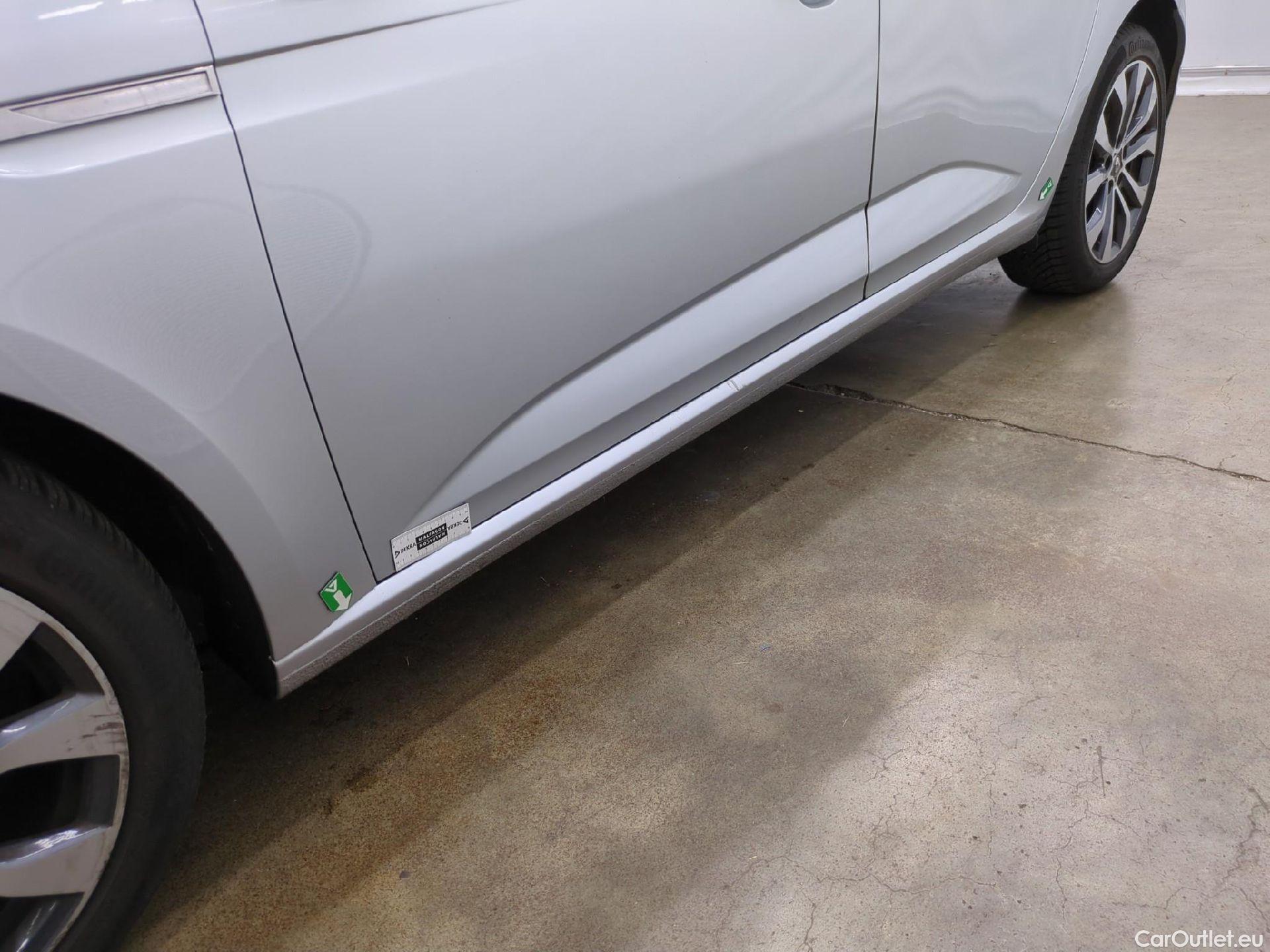  Renault  Megane  IV Berline 5 ptes. Techno 1.5 dCi 115CV BVA7 E6d #33