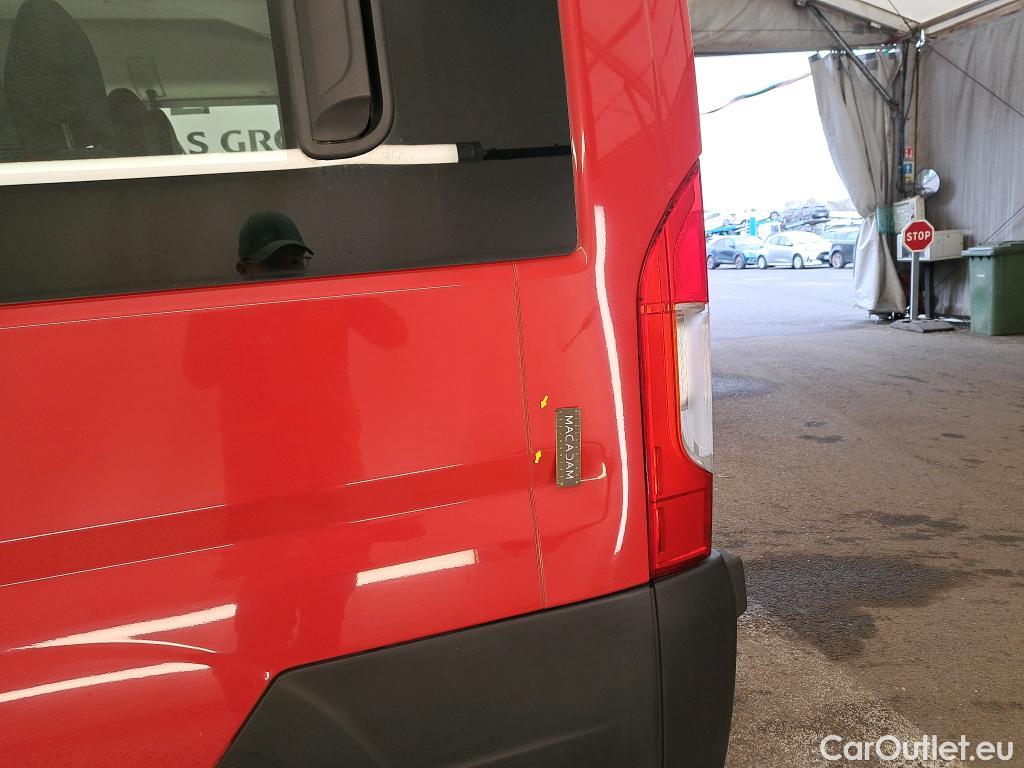  Peugeot  Boxer PEUGEOT  / 2014 / 4P / Combi 2.2 BLUEHDI 120 S&S 330 L1H1 ACCESS #9