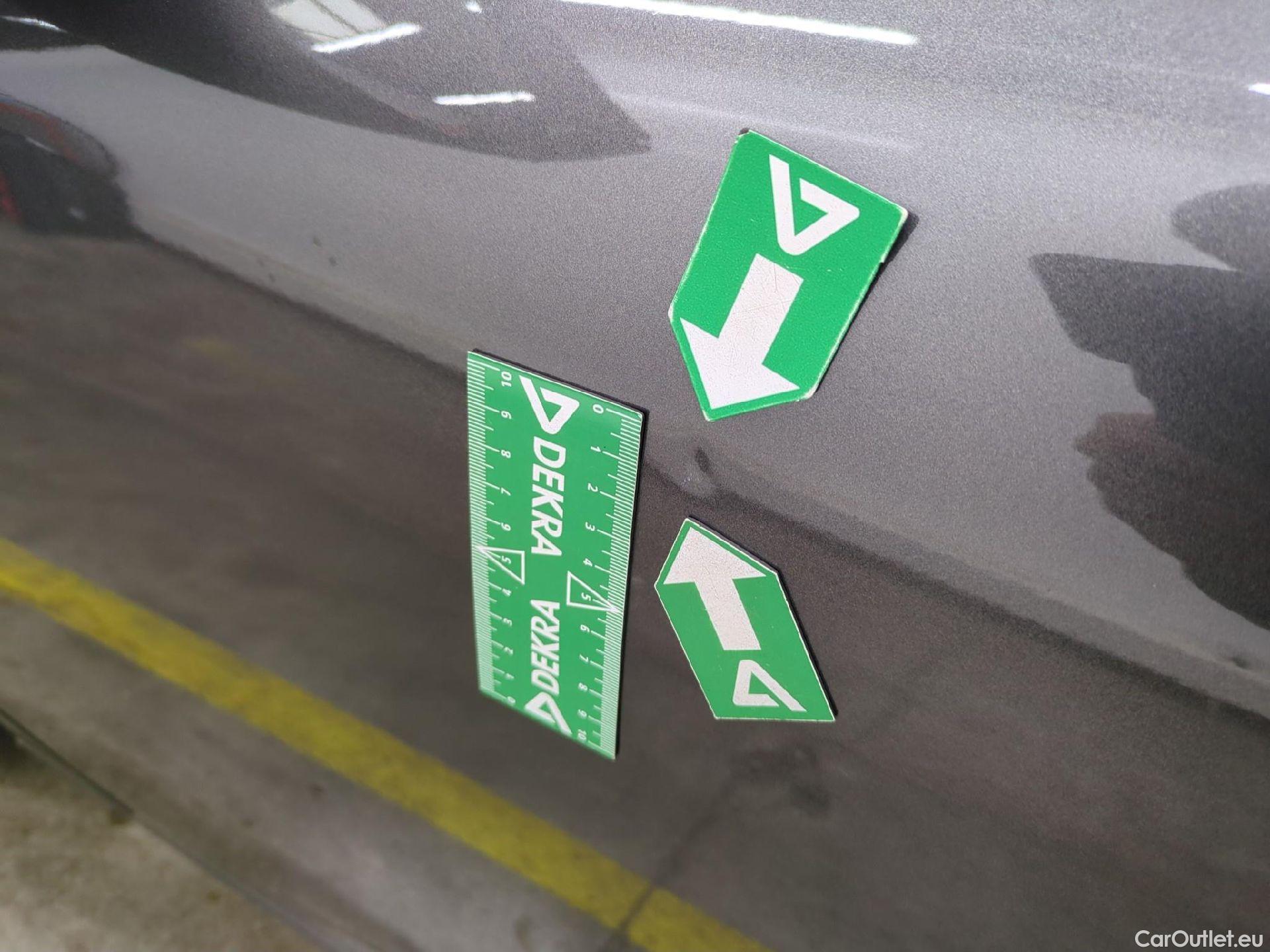  Peugeot  308  SW Allure 1.5 HDi 130CV BVA8 E6d #33