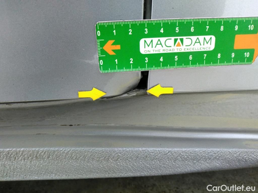  Peugeot  208  Active Business 1.5 HDi 100CV BVM6 E6d #31