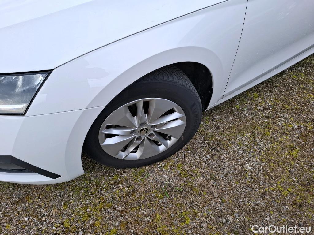  Skoda  Octavia  Berline Business 2.0 TDI 115CV BVM6 E6d #14